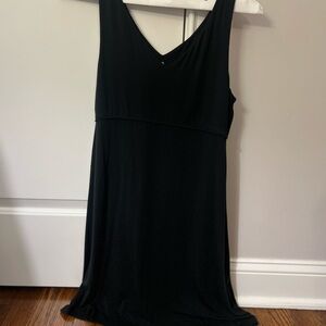 Athleta Black V-Neck Top